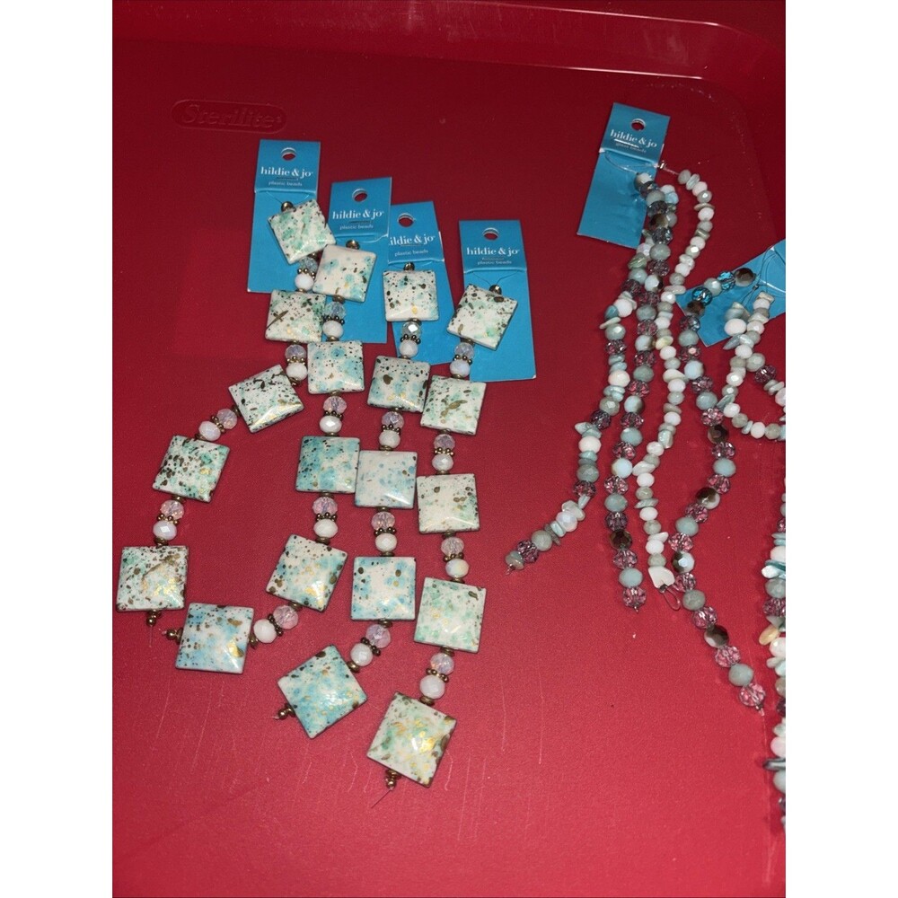 ! Lot  Hildie & Jo Plastic  & Glass Bead Strands Jewelry Craft Beautiful
